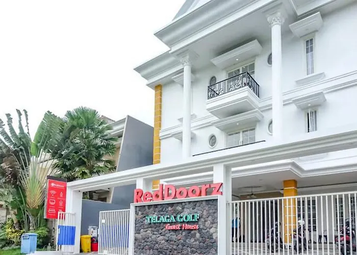 Reddoorz Near Araya Family Club House Hotel Malang